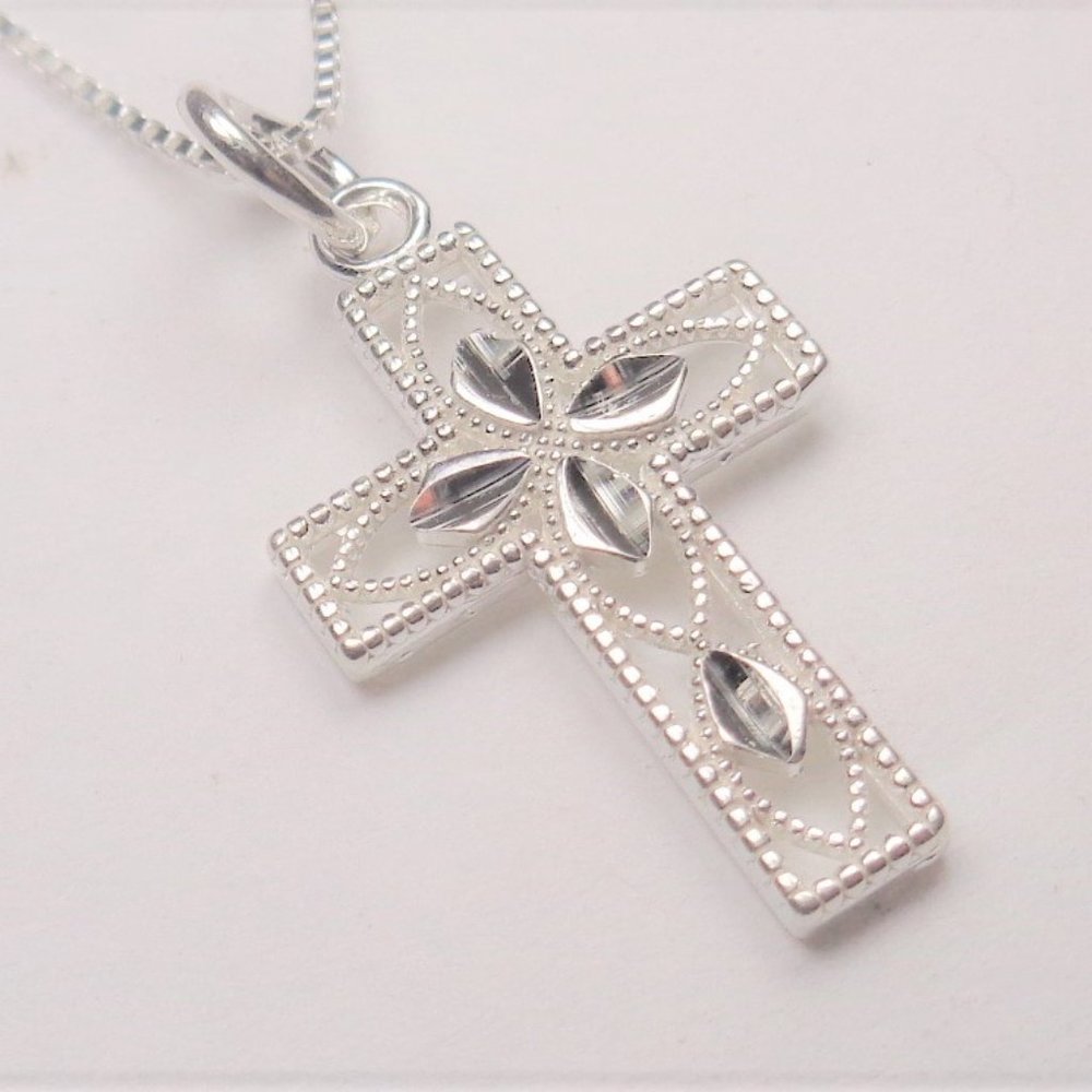 .925 SS HOLY CROSS DECORATIVE SILHOUETTE NECKLACE